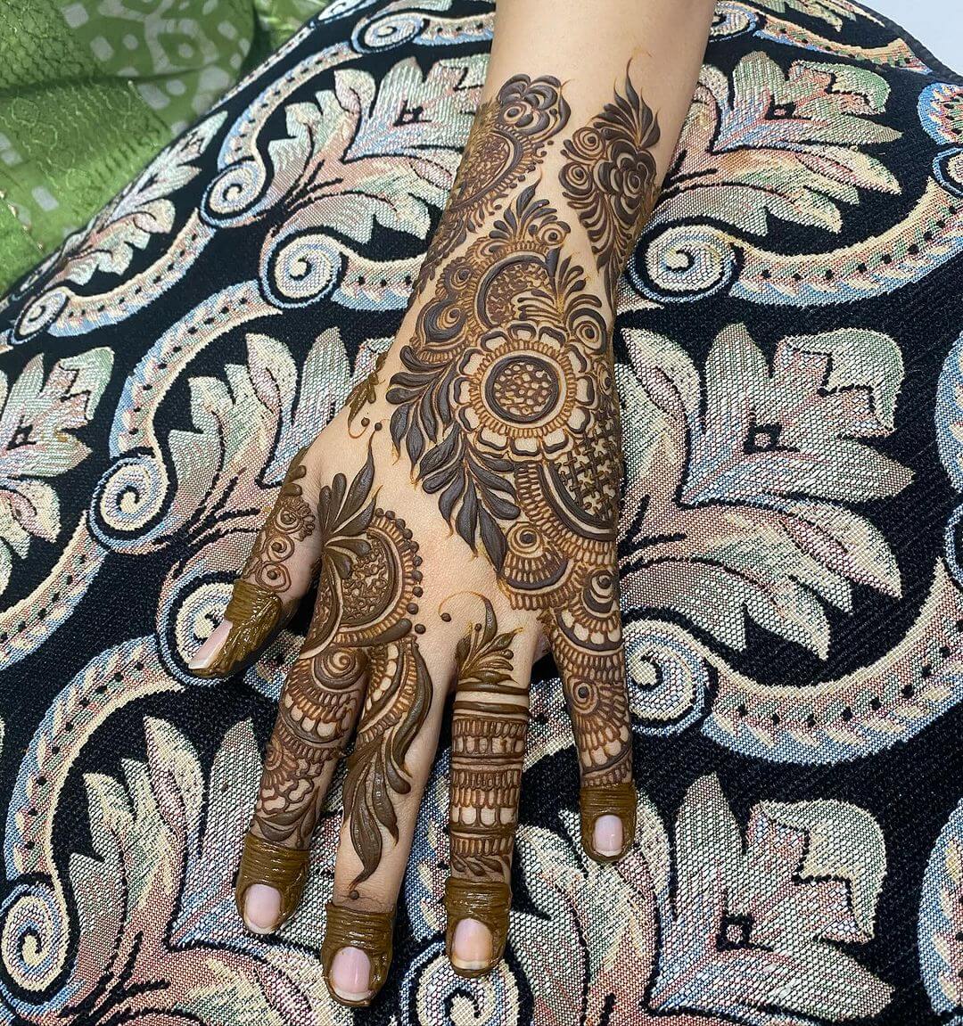 Regal Paisley and Floral Mehndi Masterpiece