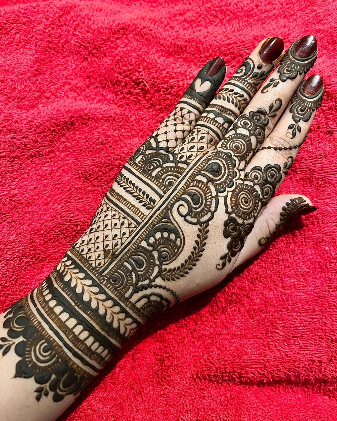 Stunning Intricate Mehndi Design on Hand for Weddings and Festivals