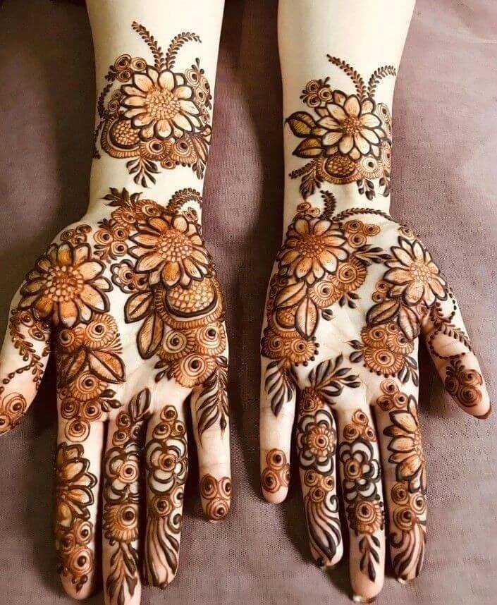 Bold Flower Mehndi Design with Intricate Swirls