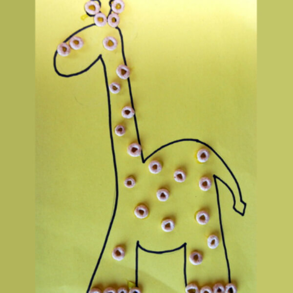 Adorable Cereal Giraffe Art & Craft Idea For Preschoolers Using Black Marker & Paper - Artistic Ideas For Little Ones Utilizing Cereal 