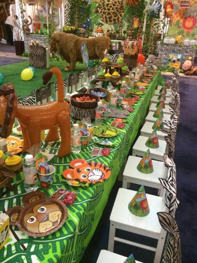 Adorable Grand Safari Feast Party Decoration On The Safari Themed - Let your imagination run wild with a Jungle Safari theme