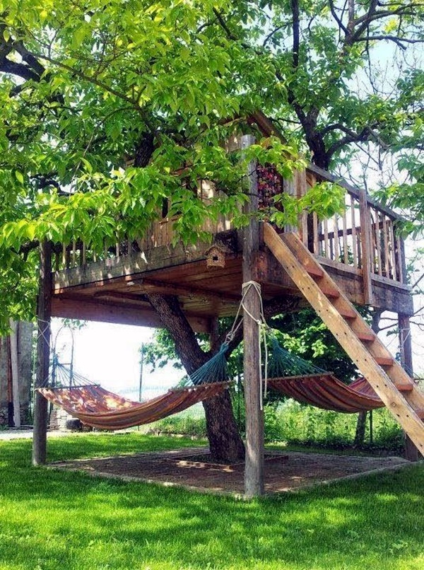 Hammock And Tree House Activity For Kids - Ideas for children to enjoy outdoor activities and playing games.