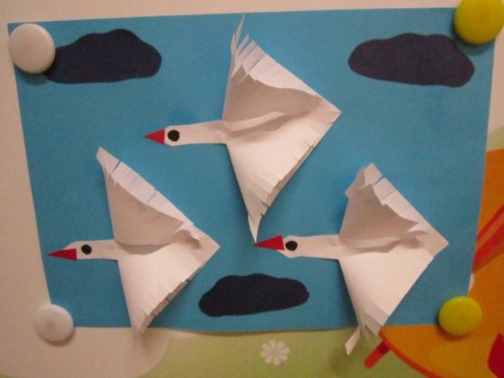Awesome Paper Swan Decoration Craft On Chart Paper For Kid's Room - Fun Swans to Make for 7-10 Year Olds