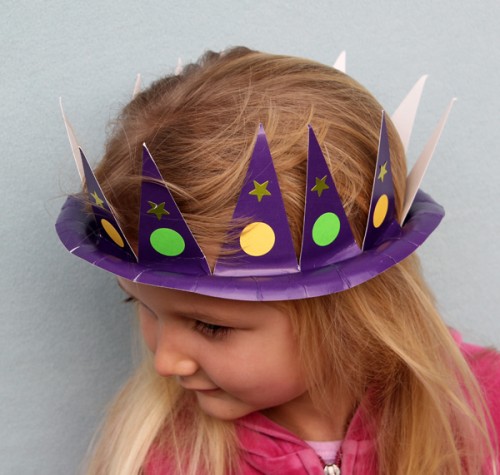  Beautiful Paper Plate Crown Craft For Kids - Make use of paper plates to create your hats.