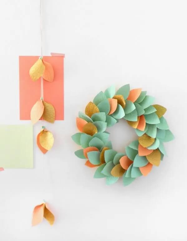 Beautiful Paper Wreath Craft Using Lightweight Cardboard, Wrapping Paper, Stapler & Sticky Tape - Artistic activities with paper for the elderly