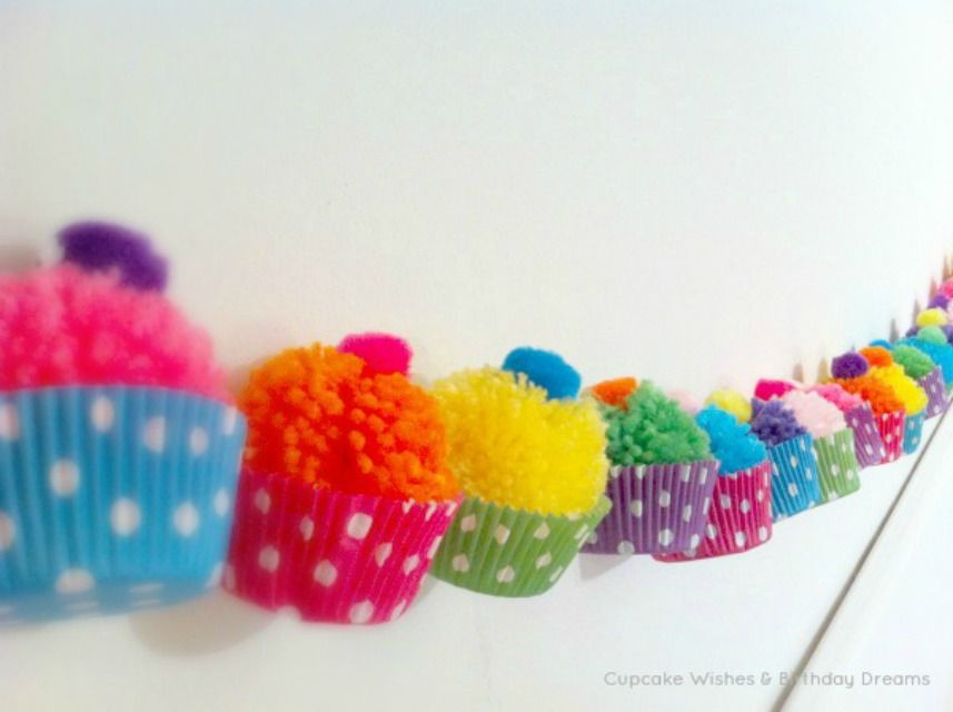 Beautiful Pom Pom Cupcakes Garland Craft Idea For Birthday Parties - Charming Pom Pom handiwork for minors