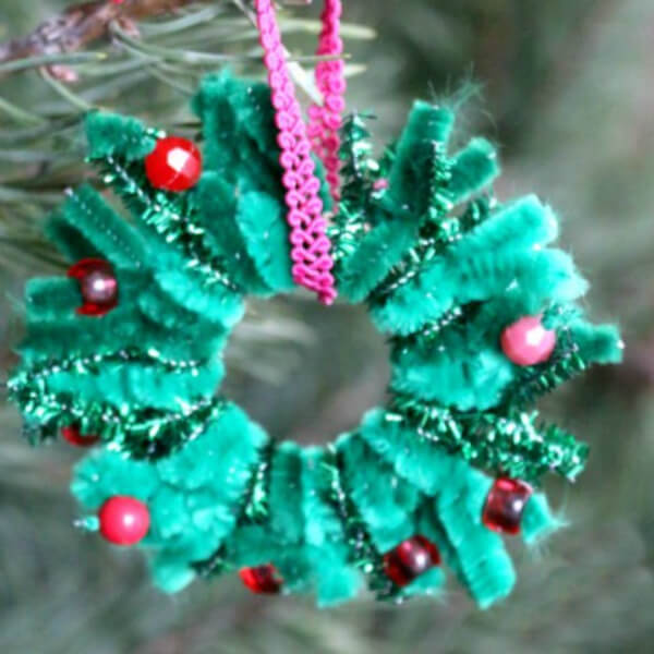 Christmas Wreath Ornament Craft With Pipe Cleaners, Wooden Ring, String & Red Beads - Building a Festive Wreath for the Holidays