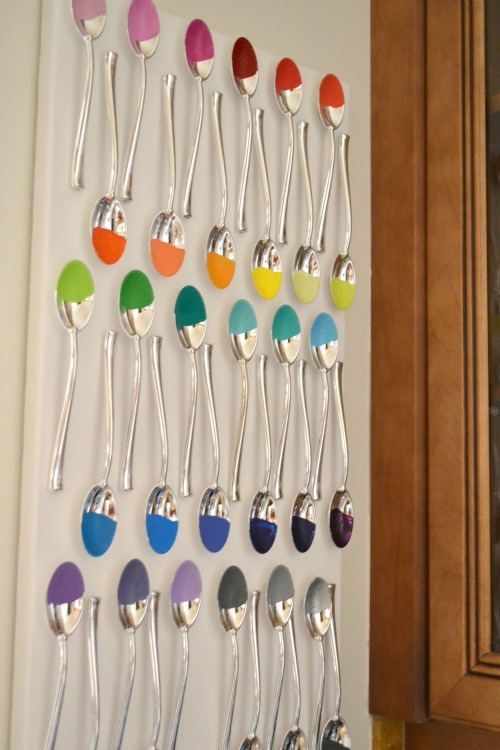 Colorful and Bright Plastic Spoon Craft Project For Home - Stimulating and clever plastic spoon projects 