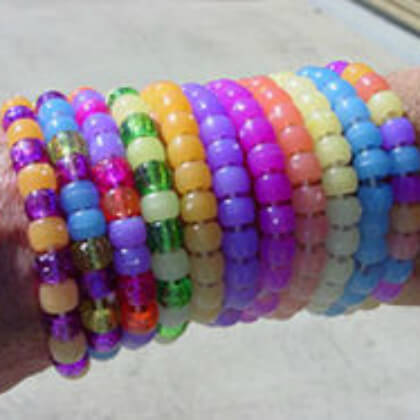 Colorful Pony Beads Bangles Craft Project At Home - Superb Horse Bead Projects for Children 
