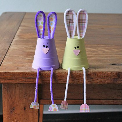 Cute Foam Cups Bunnies Hanging Craft Idea Using Scrapbook Paper & Pipe Cleaners - Crafting with Throwaway Mugs for Tots 