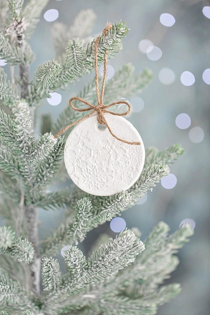 Cute Little Salt Dough Ornament Craft Idea For Christmas Gift - Making Christmas decorations with Salt Dough