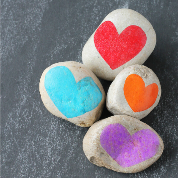 DIY Thankful Gratitude Stones Nature Craft Activity For Kids - Crafting Ideas for Youngsters on Thanksgiving