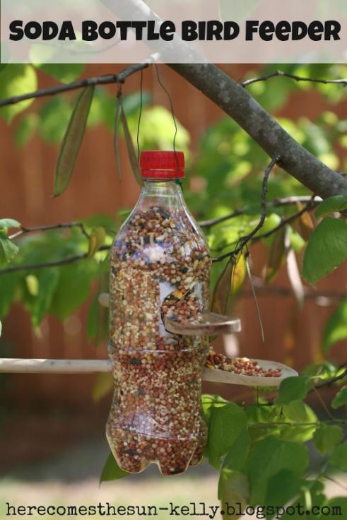 Easy Soda Bottle Bird Feeder Craft With Plastic Spoon - Crafty and Artistic Uses for Plastic Spoons