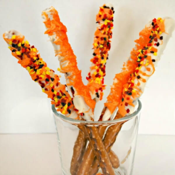 Fun & Tasty Hand-Dipped Fall Pretzels Snack Idea For Kids - Homemade Fall Snacks For Bigger Kids