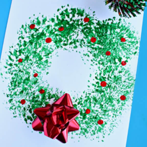 Fun Christmas Wreath Art Activity With Decorative Flower On Paper - Building a Christmas Wreath with your own hands