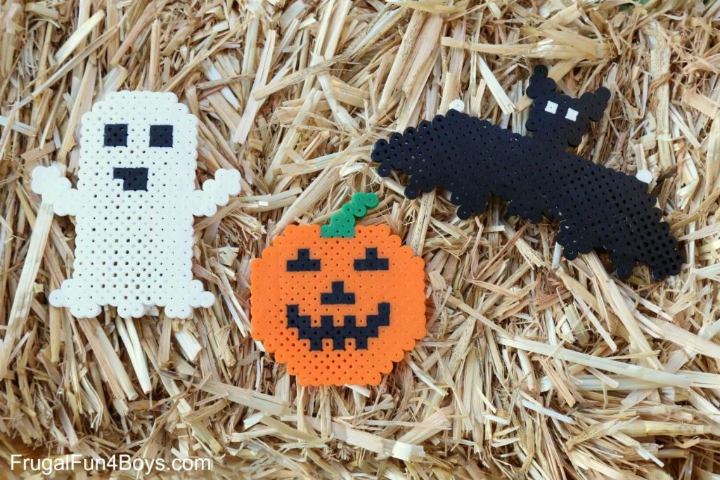 Fun Ghost, Pumpkin & Bat Perler Bead Decoration Craft For Halloween - Terror-Themed Crafting with Ghost Perler Beads