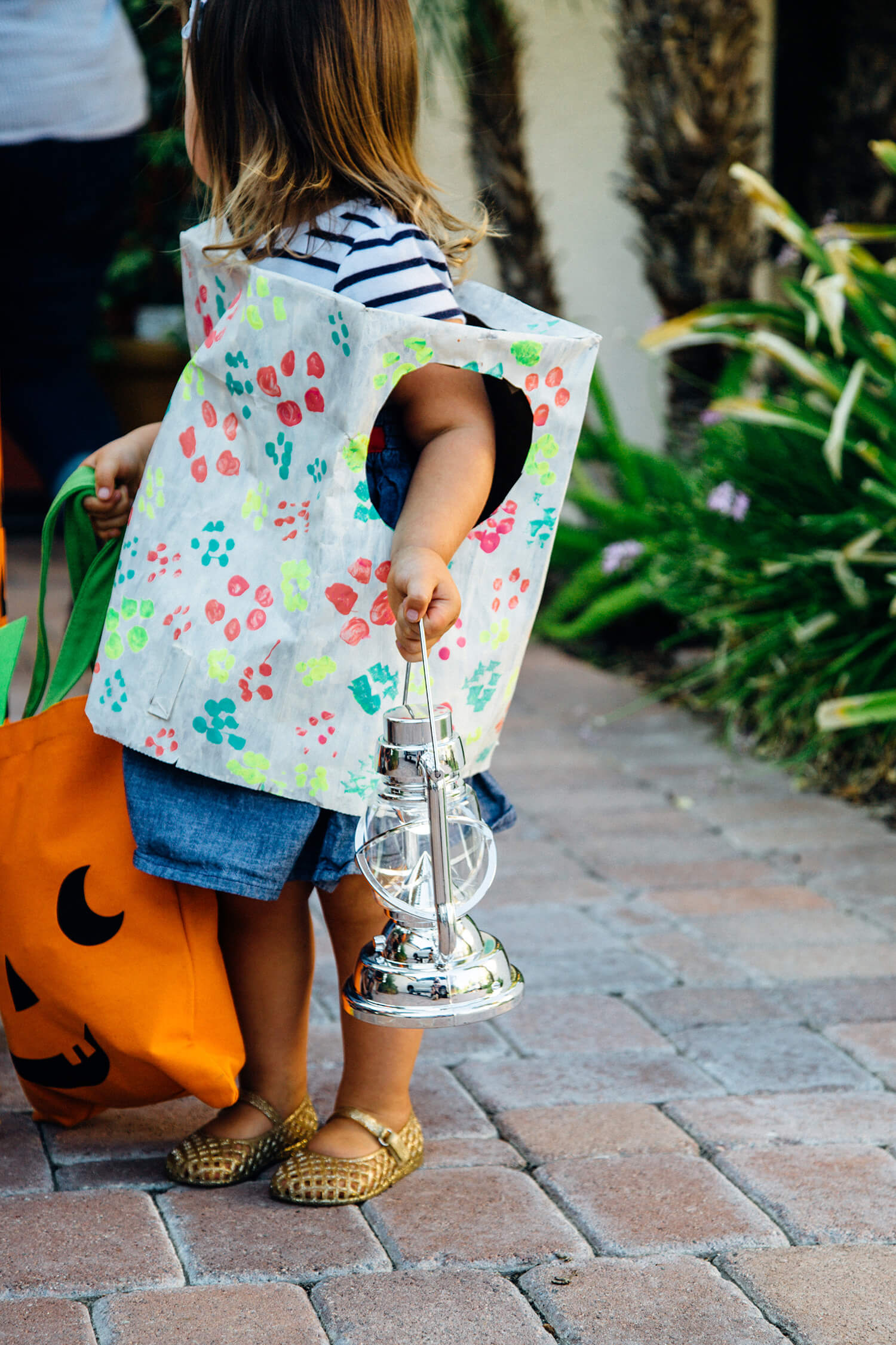 Halloween Paper Bag Costumes Idea For Kids - Utilizing Halloween Paper Bags for Creative Projects