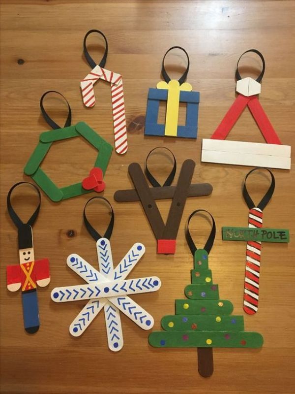 Inexpensive Christmas Tree Ornaments Craft Made With Popsicle sticks & Paper - Do-it-yourself Christmas activities for children