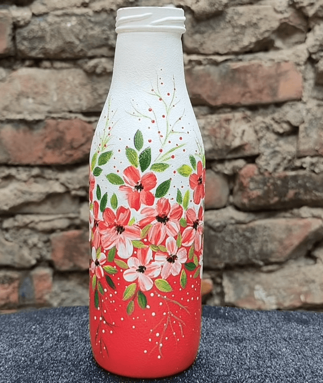 How To Paint Glass Bottle With Finger Technique - Innovative methods for designing bottles.