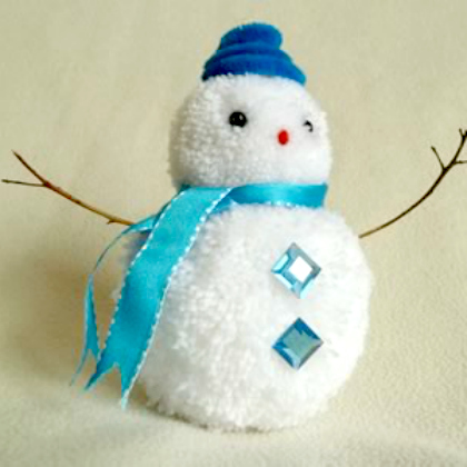 Lovely Snowman Craft Project Using Pom Pom, Pipe Cleaners, Ribbon, Beads & Twigs - Home-made Pom Pom ventures for youngsters