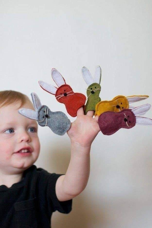 Make Your Own Colorful Bunnies Finger Puppets Craft For Kindergartners - Crafting Felt Finger Puppets