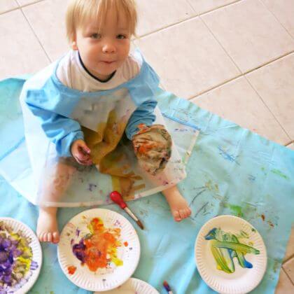 Paper Plate Painting - Toddlers Art Activity At Home - Amusing tasks and projects for infants 