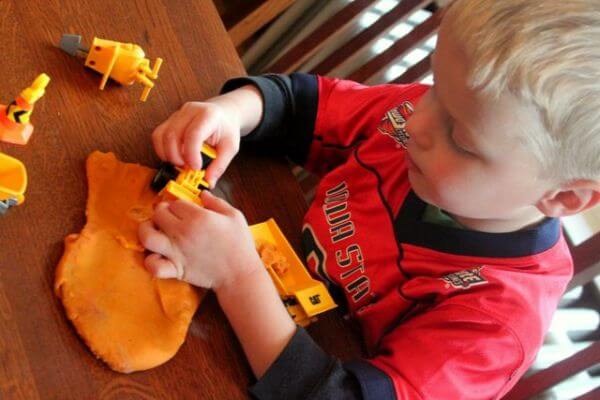 Play Dough Construction Site Activity For Kindergartners - Interesting tactile activities that promote the growth of children.