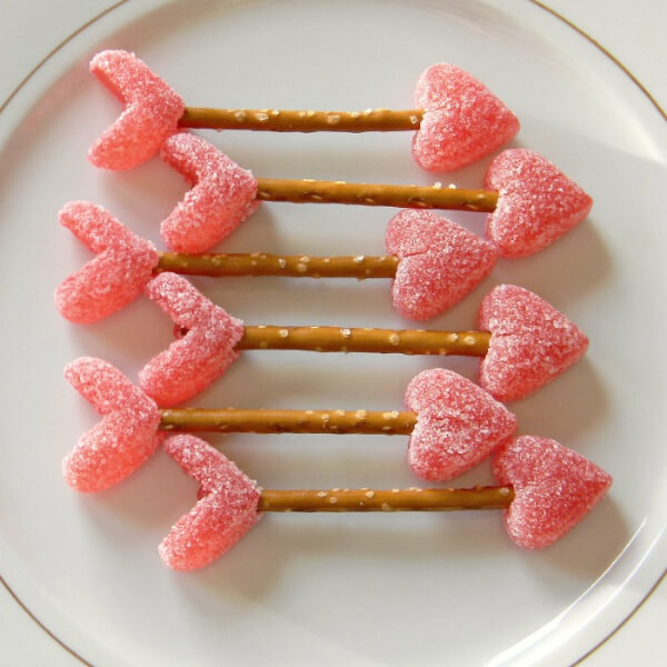 Pretzel Sticks and Jelly Hearts Cupid Arrow Treat Recipe For Kids Party - Creative Snacks for a Valentine's Day Party for Kids 