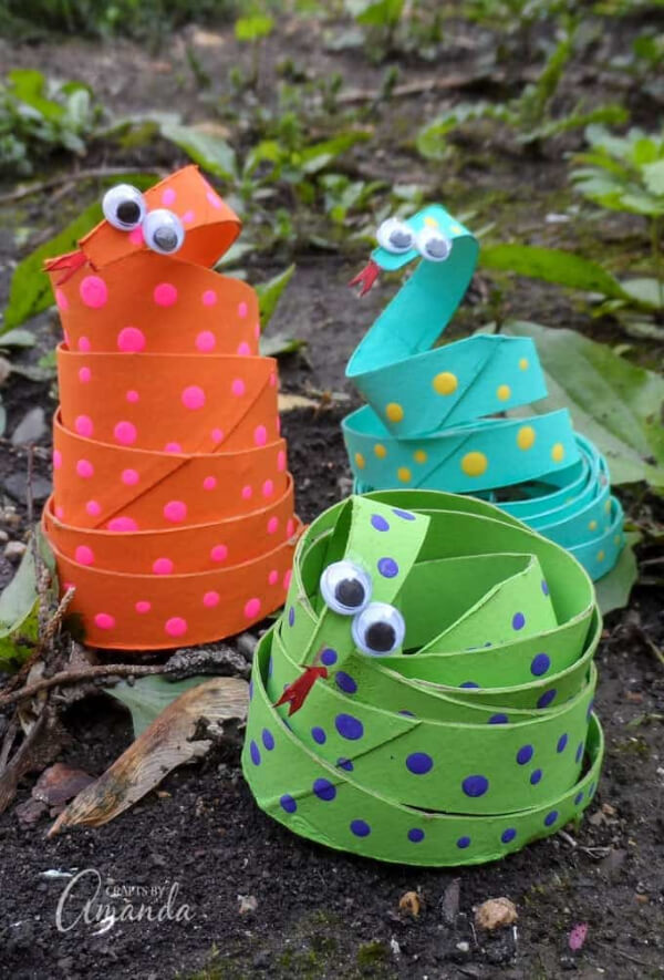 Recycled Coiled Snake Craft Project Using Cardboard Tubes & Googly Eyes - Get Creative with Snake Crafts and Spend Quality Time with Kids