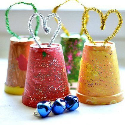 Recycled Foam Cups Decoration With Pipe Cleaner Hearts Using Jingle Bells & Acrylic Paints - Creative Ideas for Kids Using Single-Use Cups 