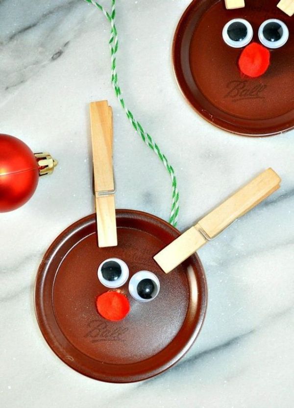 Reindeer Ornament Craft Using Clothespins, Jar Lid, Googly Eyes & Pom Pom - Enjoyable Reindeer Art Projects for Children - Suitable for Pre-K