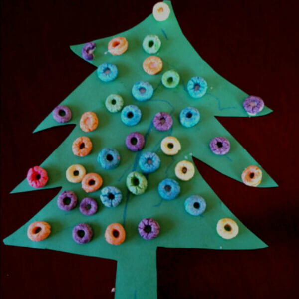 Simple Christmas Tree Craft Activity Using Cereal & Paper - Cereal-based crafts for preschoolers. 