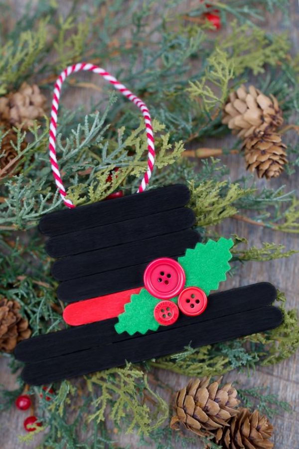 Simple Hat Hanging Craft With Popsicle Stick & Buttons - Easy Popsicle Stick Projects for Kids During Wintertime - Christmas Crafting 
