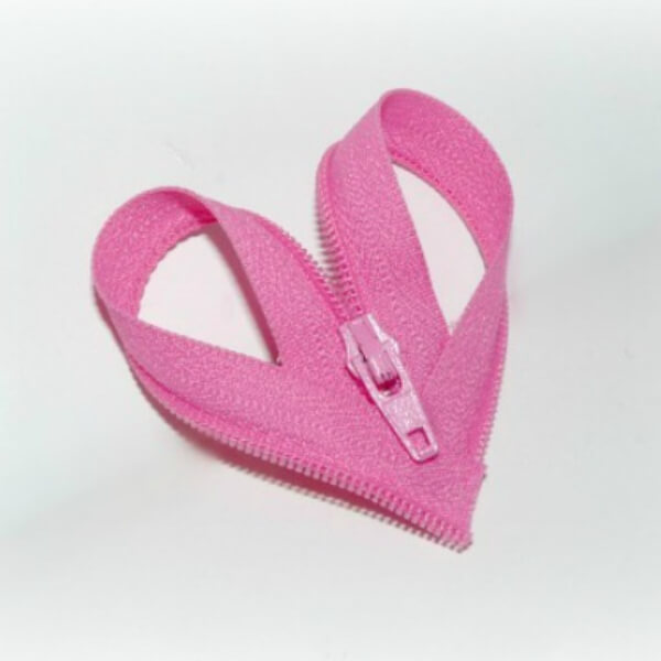 Simple To Make Zipper Heart Bow Craft Using Felt Fabric, & Ribbons - Designing Hair Bows to Observe Valentine’s Day 