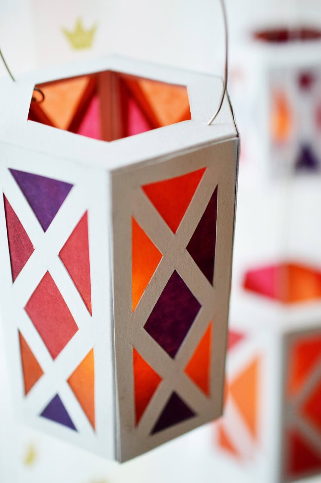 Amazing Paper Lantern Christmas Decoration Craft To Make At Home - Putting Together Paper Lanterns Easily For Diwali & Christmas