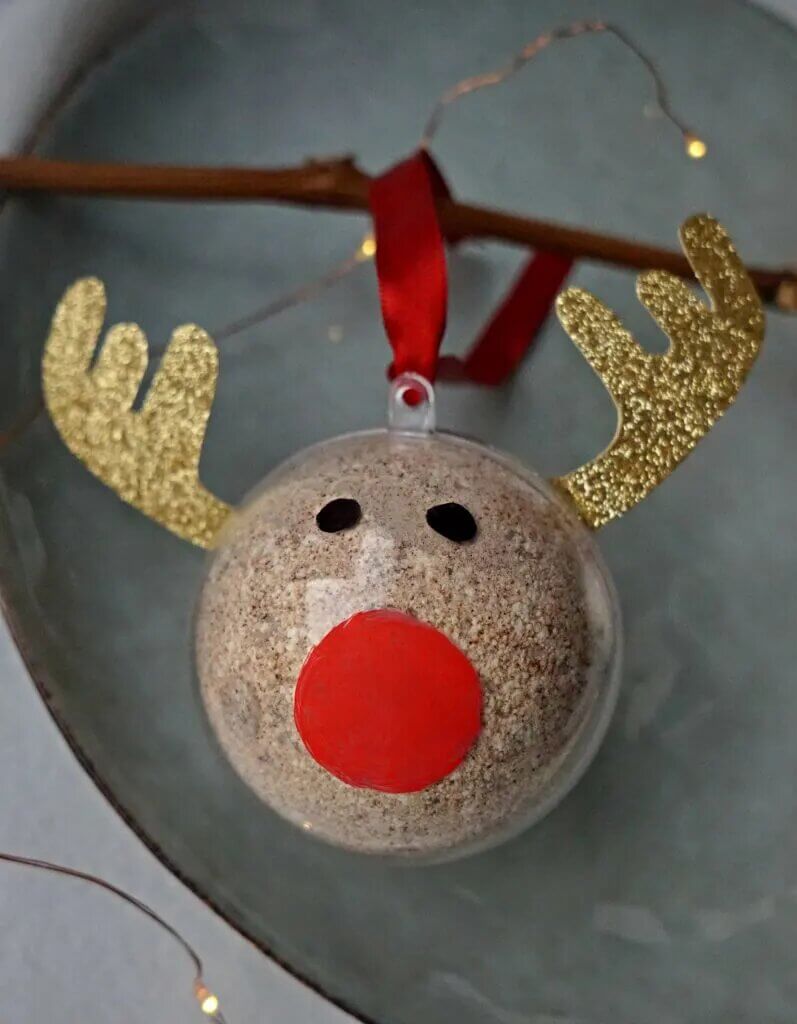 Cute Reindeer Bath Bomb Christmas Ornaments Craft Tutorial With Step By Step Instructions - Making your own bath bombs for the children this Christmas