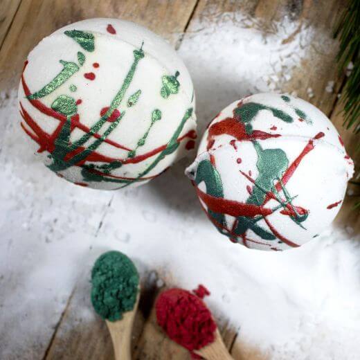 Easy & Simple Christmas Bath Bomb Craft Idea To Make At Home - Creating Your Own Fizzing Bath Bombs With The Kids For Christmas