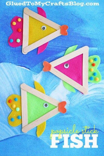 Felt Fish Craft Idea Made With Popsicle Sticks, Small Pom Pom, & Wiggle Eyes - Artistic Construction of a Fish from Popsicle Sticks at Home
