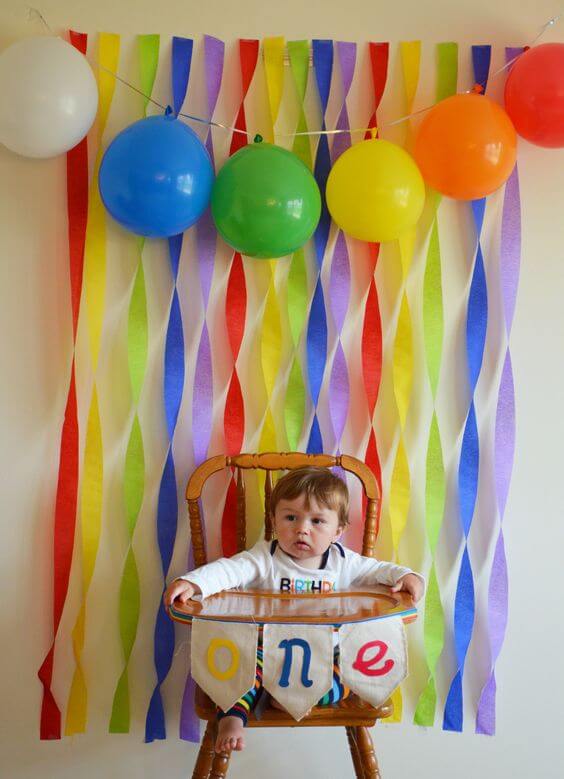 First Birthday Party Decoration Idea With Colorful Crepe Paper & Balloons - Making Decorations with Crepe Paper and Balloons