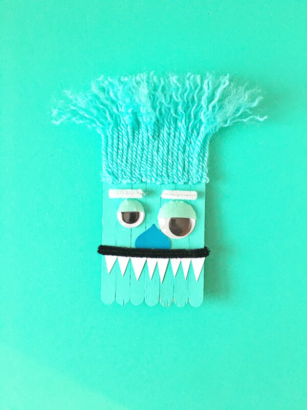 Handmade Monster Craft Using Popsicle Sticks, Craft Paint, Wiggle Eyes, Yarn, Washi Tape & Pipe Cleaners - Crafting Toys from Ice Lolly Sticks: An Entertaining Activity with Craft Sticks 