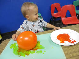 Simple Balloon Paint Stamping Activity For Toddlers - Art techniques for balloons
