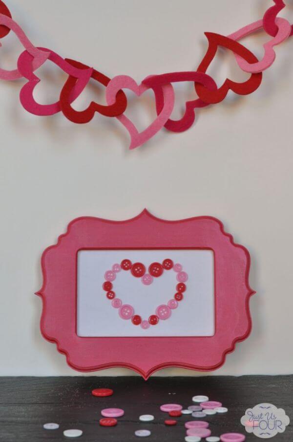 Super Easy Valentine's Day Garland Craft In Heart Shaped - Ways to Decorate for Valentine's Day 