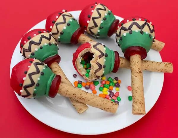Tasty Candy-Filled Maracas Cookie Recipe With Nerds Candies - Kindergarteners Making Maracas