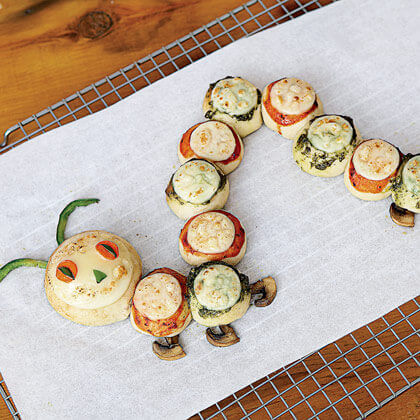 Caterpillar Pizza Appetiser Awesome Food Decoration Ideas For Kids-Styling Edibles for Special Events 
