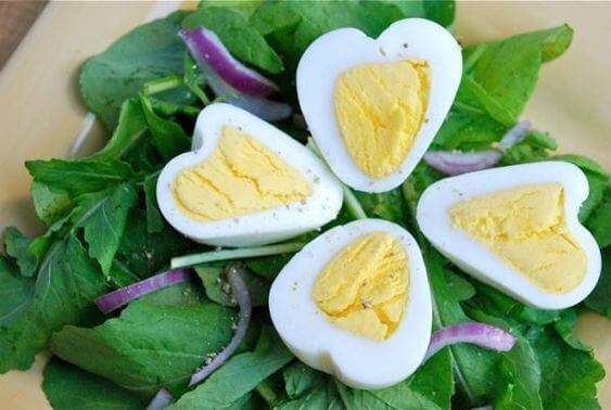 Edible Heart-Shaped Boiled Egg Food Decoration Idea For Valentine's Day-Decorative Food Presentation for Special Occasions