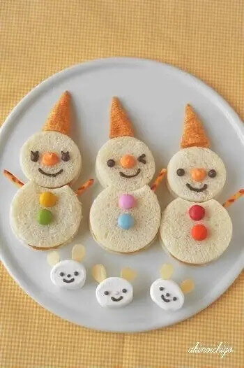 Make Snowman Sandwiches With Bugles For Food Decoration-Ways to Make Food Look Appealing for Special Events