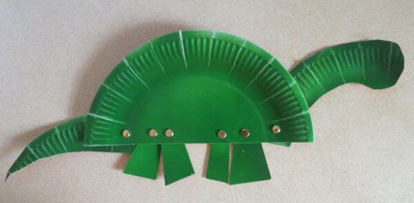 Moving Dinosaur Paper Plate Creative Craft Idea For Kids-Making a dinosaur out of a paper plate is a great activity for kids