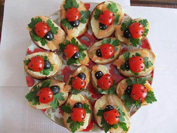 Ladybug Sandwiches Food Decoration Ideas For Kids-Embellishing Dishes for Occasions