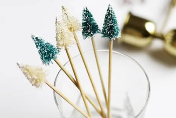 Cool Art Of Drinks Stirrers To Make Christmas Tree Craft