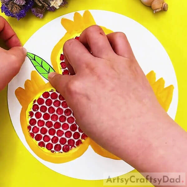 Pasting Leaves To The Pomegranate- Crafting a Bubble Wrap Pomegranate for Novices 